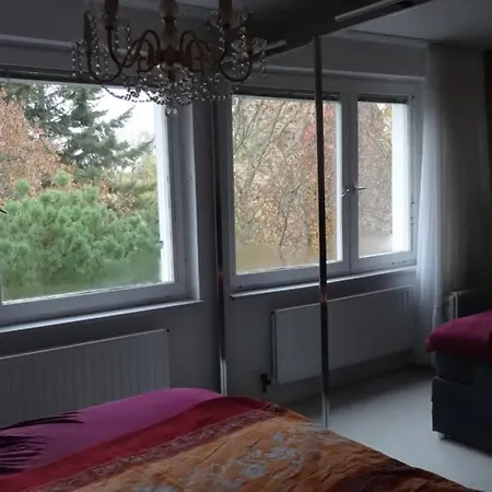Schoene, Ruhige Wohnung In Berlin-Steglitz Buitenkant foto