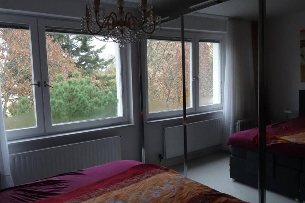 Schoene, Ruhige In Berlin-steglitz Apartment *